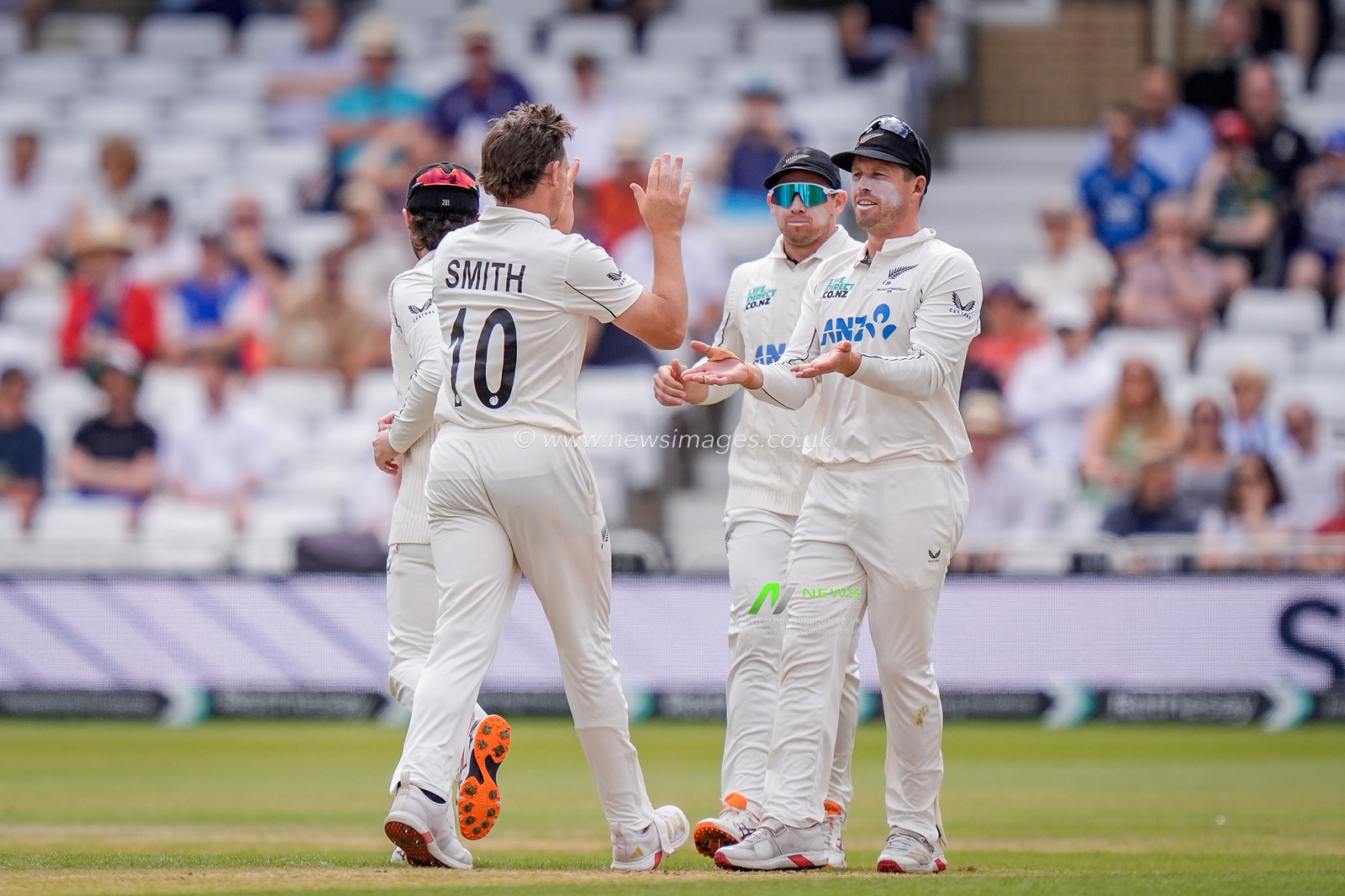 Nathan Smith of New Zealand celebrates taking the wicket of Emilio Gay of England who edges and is caught by Tom Blundell of New Zealand during the 3rd Rothesay Test Match Day 5 match England vs New Zealand at Trent Bridge, Nottingham, United Kingdom on 29 June 2026

(Photo by Maynard Manyowa/News Images)