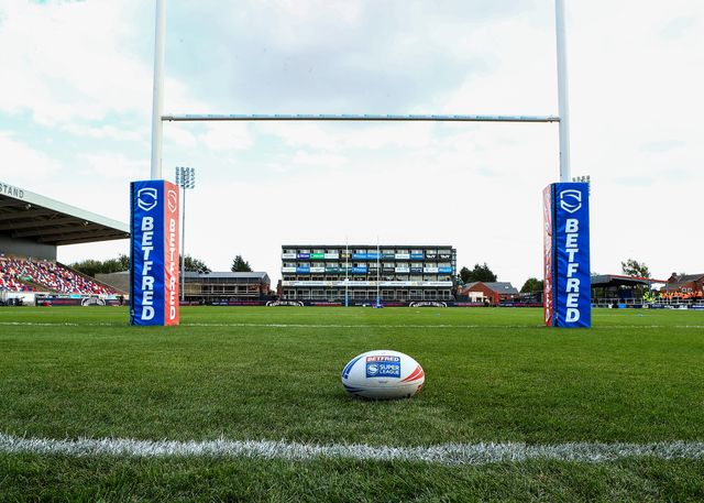 A general view of DIY Kitchens Stadiumduring the Betfred Super League round 21 match Wakefield Trinity vs St Helens at DIY Kitchens Stadium, Wakefield, United Kingdom, 8th August 2025

(Photo by Richard Bierton/News Images)