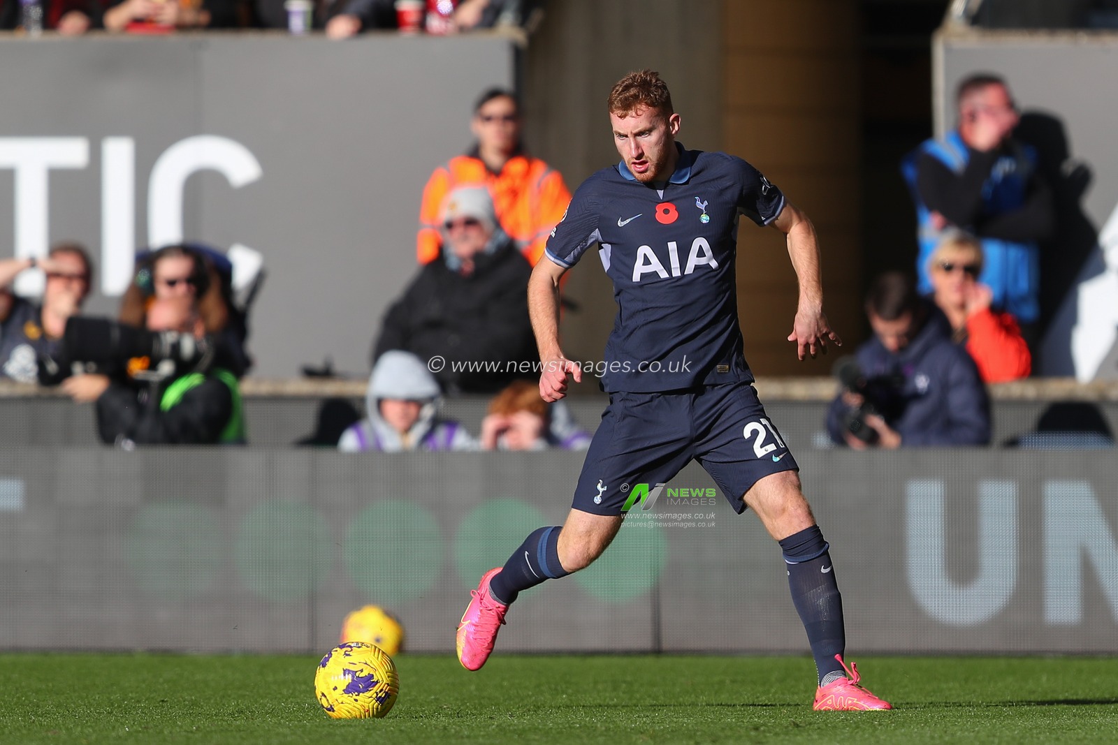 Dejan Kulusevski #21 of Tottenham Hotspur in action during the Premier League match Wolverhampton Wanderers vs Tottenham Hotspur at Molineux, Wolverhampton, United Kingdom, 11th November 2023

(Photo by Gareth Evans/News Images)