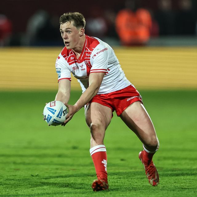 Jack Broadbent of Hull KR with the ball during the Betfred Super League Round 7 match Hull KR vs Wigan Warriors at Sewell Group Craven Park, Kingston upon Hull, United Kingdom, 11th April 2025

(Photo by Mark Cosgrove/News Images)
