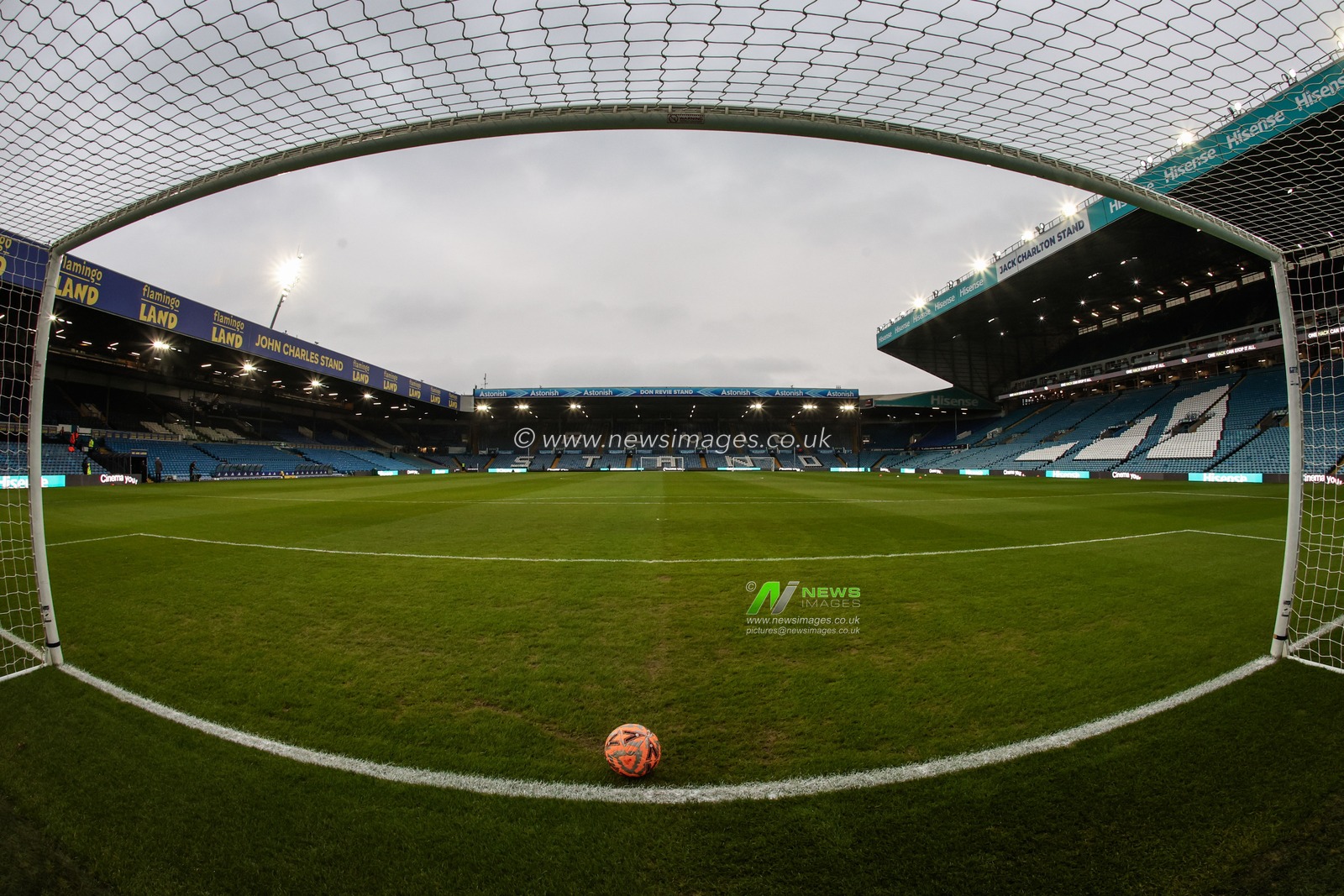 A general view of Elland Road from the goalmouth during the Emirates FA Cup Fourth Round match Leeds United vs Millwall at Elland Road, Leeds, United Kingdom, 8th February 2025

(Photo by Mark Cosgrove/News Images)