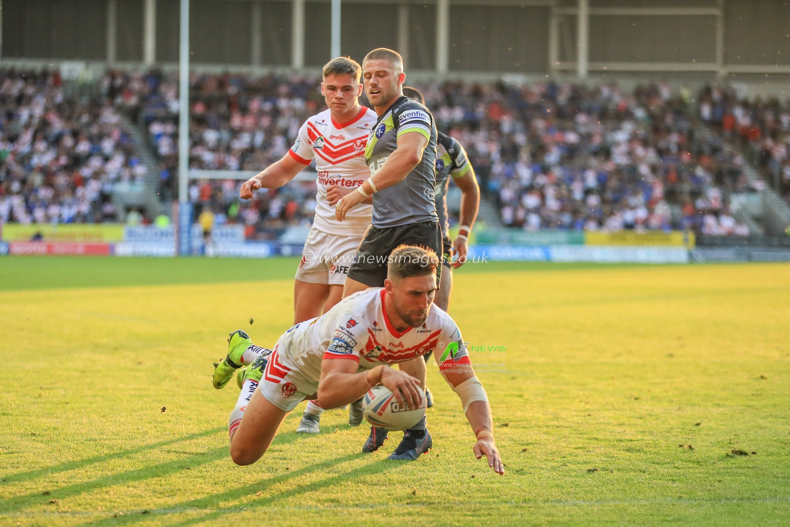 2nd August 2019 , Totally Wicked Stadium, St Helens, England;  Betfred Super League, Round 24, St Helens vs Wakefield Trinity ; Tommy Makinson (2) of St Helens goes over for a try 

Credit: Mark Cosgrove/News Images