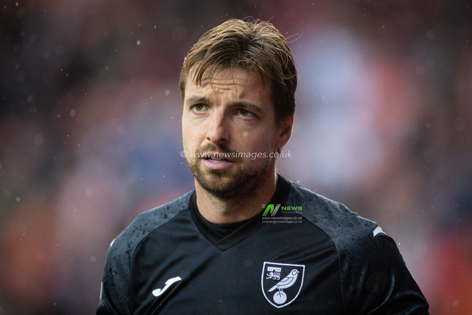 Tim Krul #1 of Norwich City during the Sky Bet Championship match Blackpool vs Norwich City at Bloomfield Road, Blackpool, United Kingdom, 1st October 2022

(Photo by James Heaton/News Images)