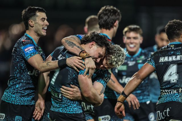 Lachlan Lam of Leigh Leopards celebrates his try during the Betfred Challenge Cup Quarter Final match Wakefield Trinity vs Leigh Leopards at DIY Kitchens Stadium, Wakefield, United Kingdom, 4th April 2025

(Photo by Alfie Cosgrove/News Images)