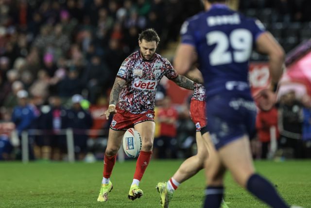 Gareth O'Brien of Leigh Leopards kicks a drop goal to win 21-20 during the Betfred Super League round 6 match Leigh Leopards vs Toulouse at Leigh Sports Village, Leigh, United Kingdom on 28 March 2026

(Photo by Mark Cosgrove/News Images)