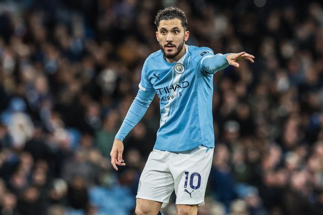 Rayan Cherki of Manchester City gives his team instructions during the Premier League match Manchester City vs Crystal Palace at Etihad Stadium, Manchester, United Kingdom on 13 May 2026

(Photo by Mark Cosgrove/News Images)
