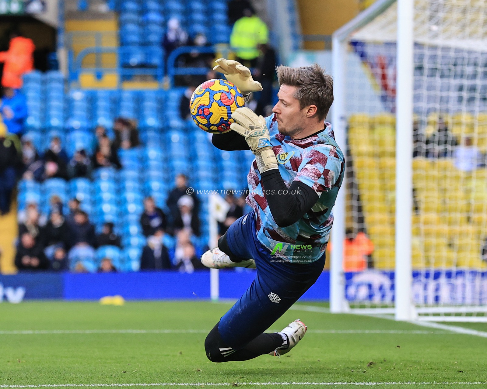Wayne Hennessey #13 of Burnley during the pre-game warmup
