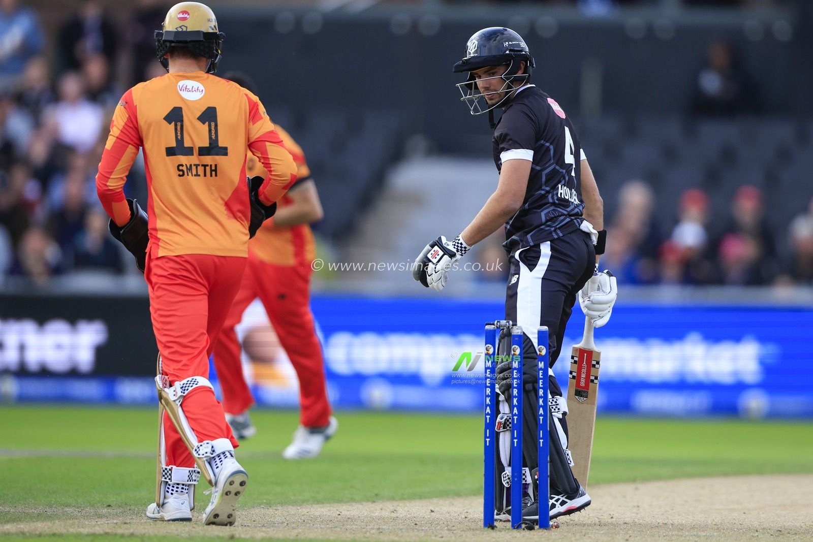 Max Holden of Manchester Originals looks at his broken stumps as he is bowled first ball for a duck by Benny Howell of Birmingham Phoenix during The Hundred match Manchester Originals vs Birmingham Phoenix at Old Trafford, Manchester, United Kingdom, 7th August 2023

(Photo by Conor Molloy/News Images)