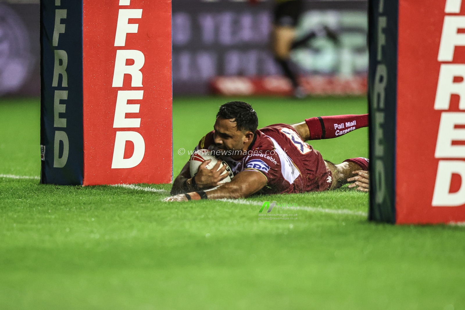 Bevan French of Wigan Warriors goes over for a try making it 4-0 during the Betfred Super League Semi Final 1 match Wigan Warriors vs Leigh Leopards at The Brick Community Stadium, Wigan, United Kingdom, 3rd October 2025

(Photo by Alfie Cosgrove/News Images)