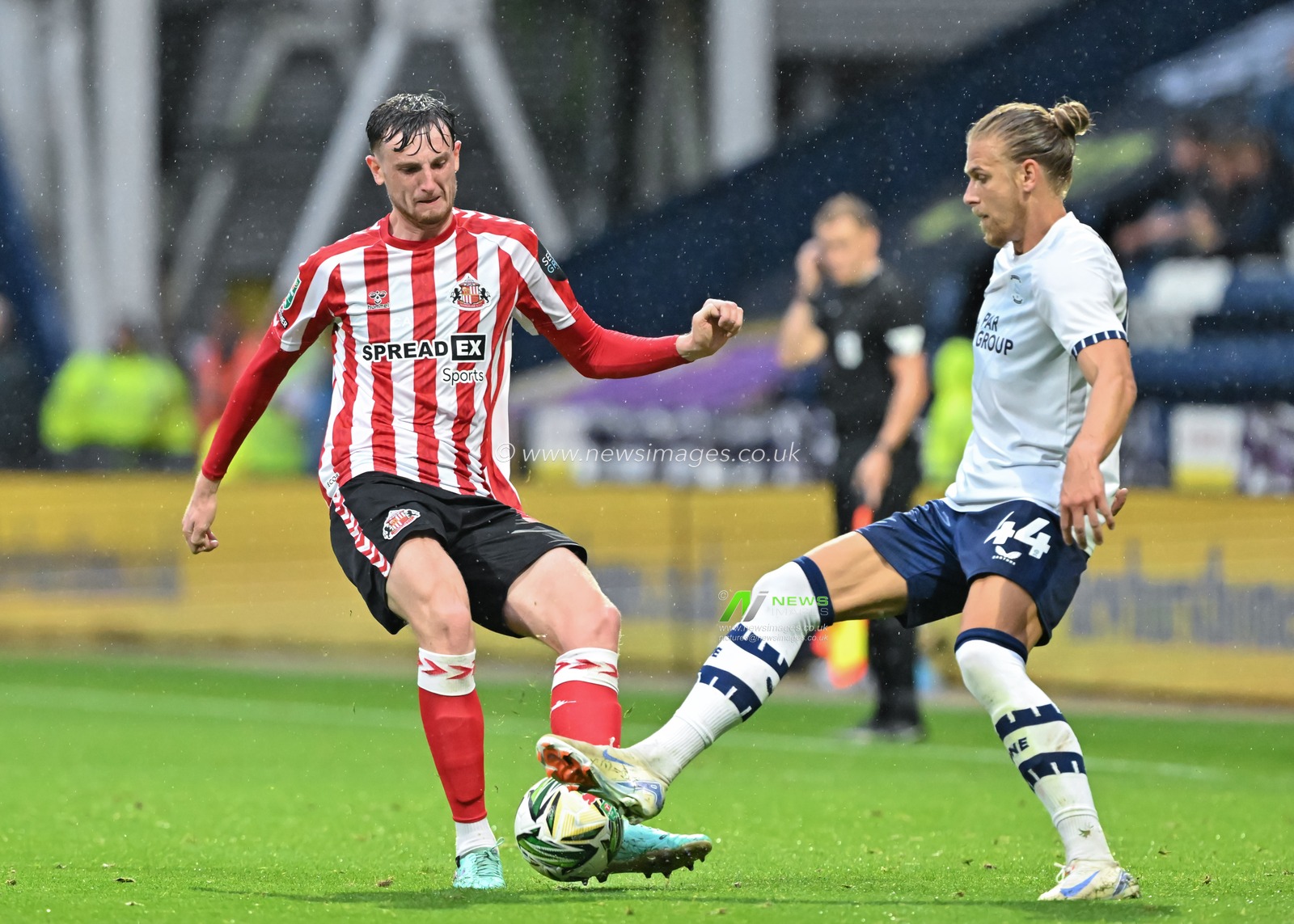 Joe Anderson of Sunderland and Brad Potts of Preston North End battle for the ball during the Carabao Cup match Preston North End vs Sunderland at Deepdale, Preston, United Kingdom, 13th August 2024

(Photo by Cody Froggatt/News Images)