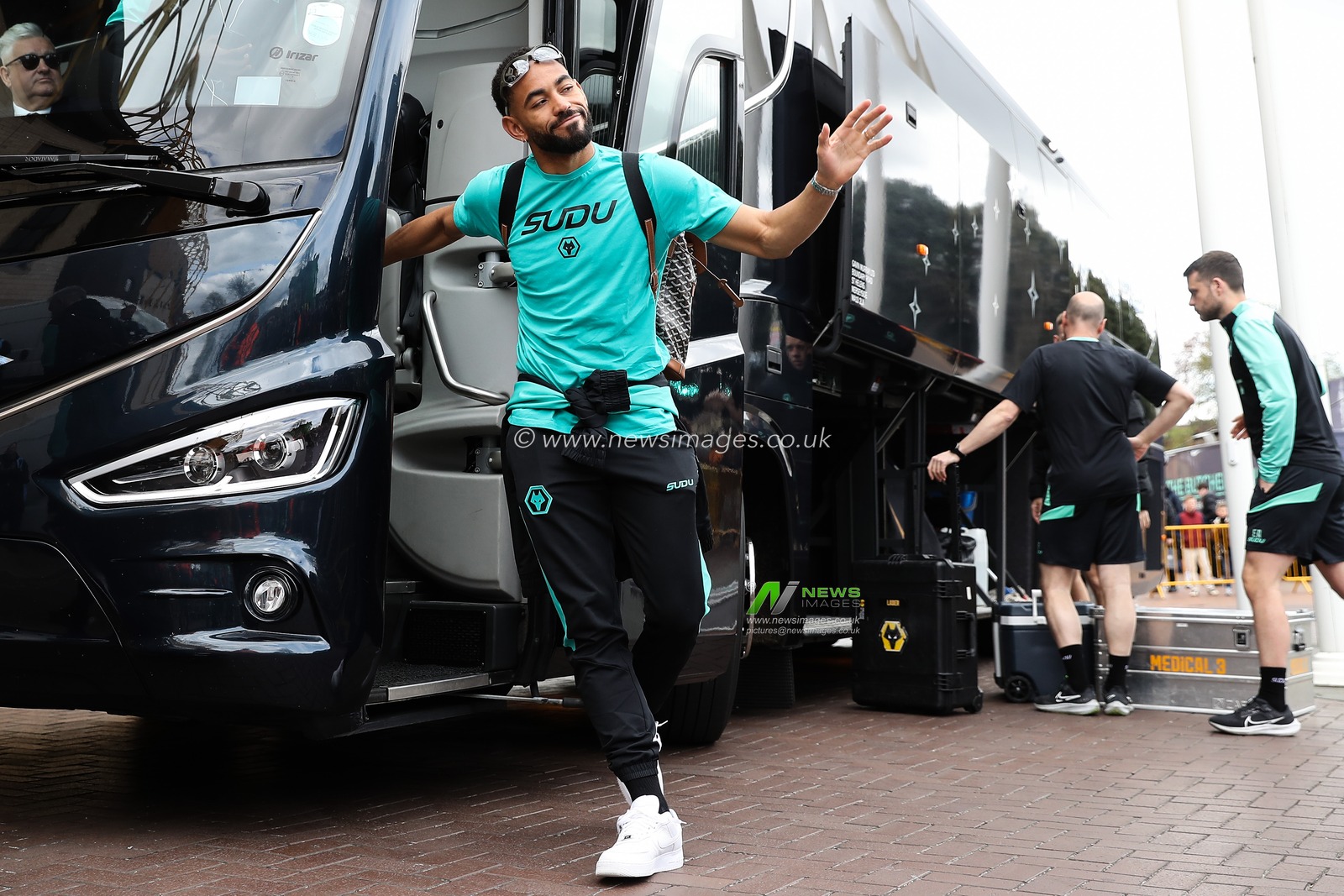 Matheus Cunha of Wolverhampton Wanderers arrives ahead of the Premier League match Wolverhampton Wanderers vs Tottenham Hotspur at Molineux, Wolverhampton, United Kingdom, 13th April 2025

(Photo by Gareth Evans/News Images)