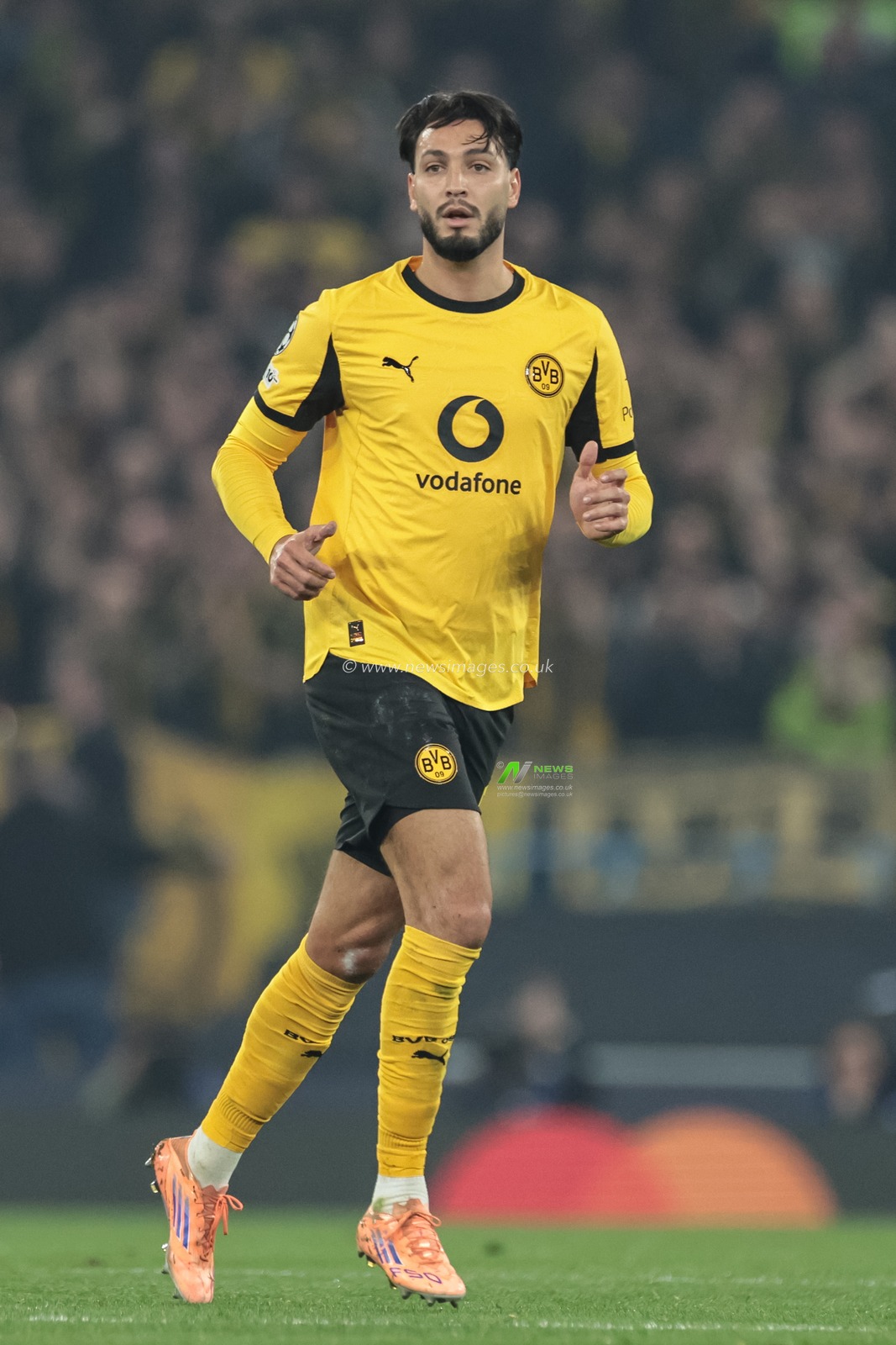 Ramy Bensebaini of Borussia Dortmund during the UEFA Champions League Matchday 4 of 8 Manchester City vs Borussia Dortmund at the City of Manchester Stadium, Manchester, United Kingdom, 5th November 2025

(Photo by Mark Cosgrove/News Images)

*** GER AUT SUI OUT ***