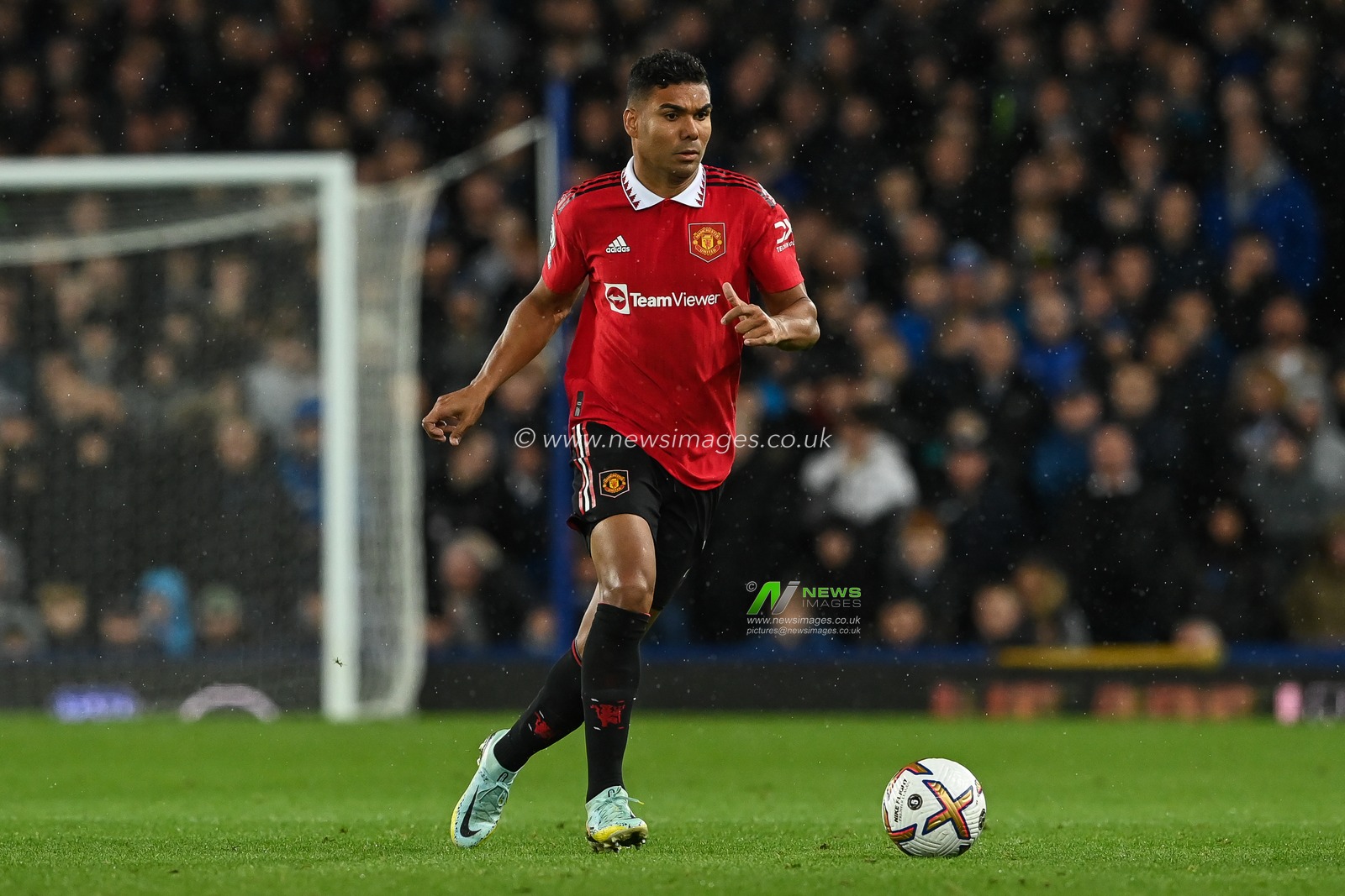 Casemiro #18 of Manchester United in action during the Premier League match Everton vs Manchester United at Goodison Park, Liverpool, United Kingdom, 9th October 2022

(Photo by Craig Thomas/News Images)
