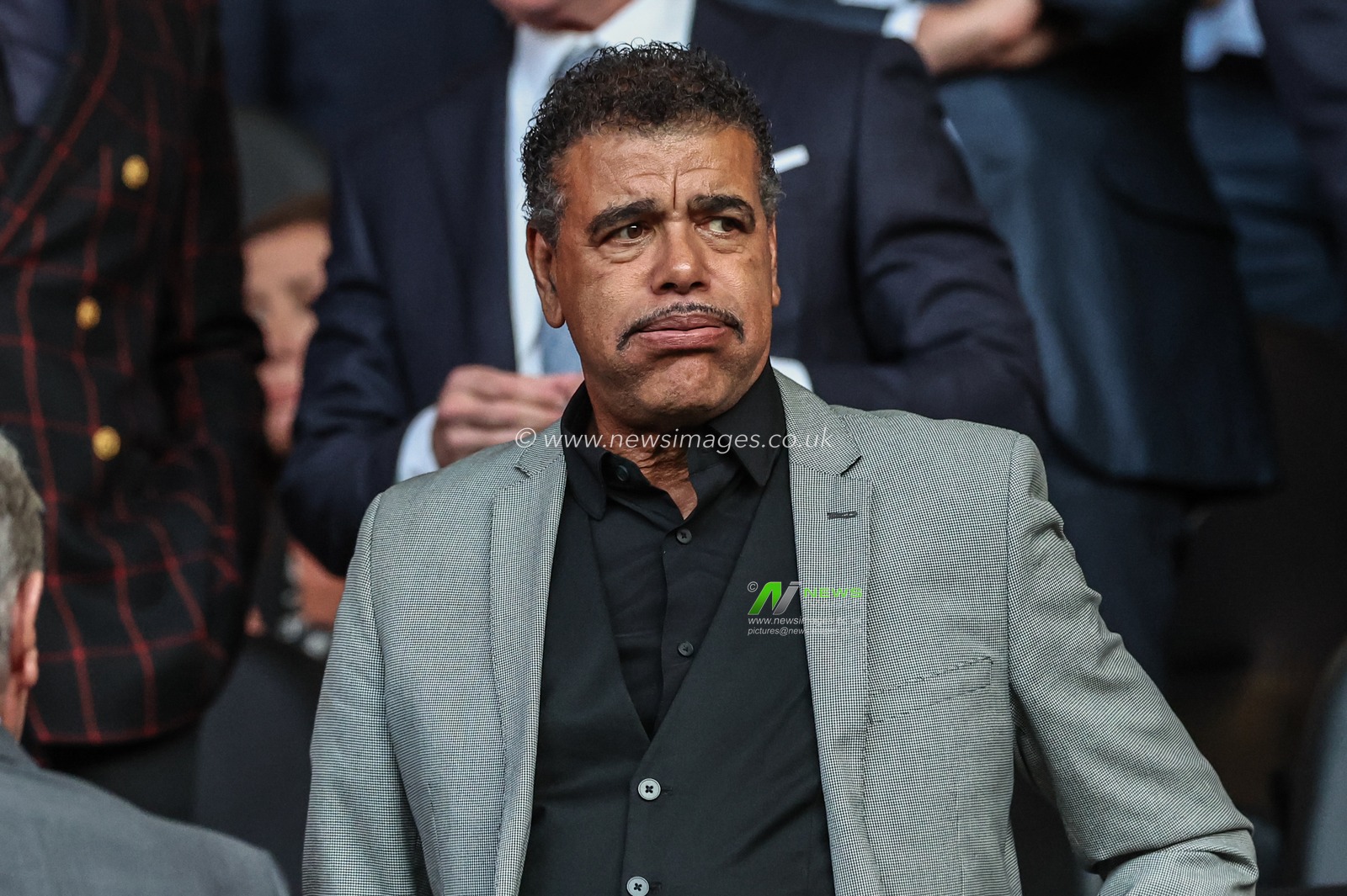 Chris Kamara in attendance during the Sky Bet Championship Playoff Semi-final match Sheffield United vs Bristol City at Bramall Lane, Sheffield, United Kingdom, 12th May 2025

(Photo by Mark Cosgrove/News Images)