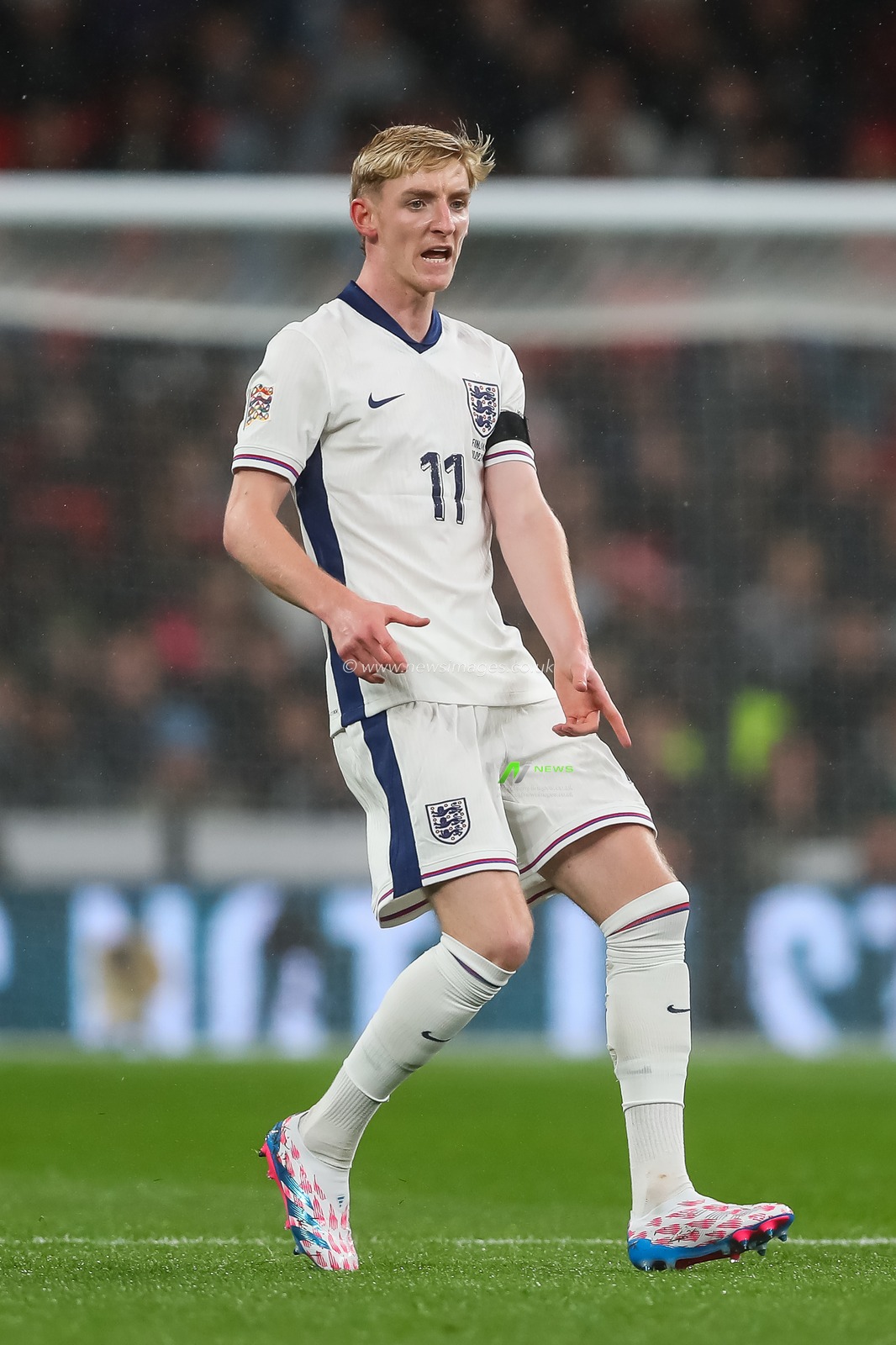 Anthony Gordon of England gives his team instructions during the UEFA Nations League - League B - Group 2 England v Finland at Wembley Stadium, London, United Kingdom, 10th September 2024

(Photo by Gareth Evans/News Images)