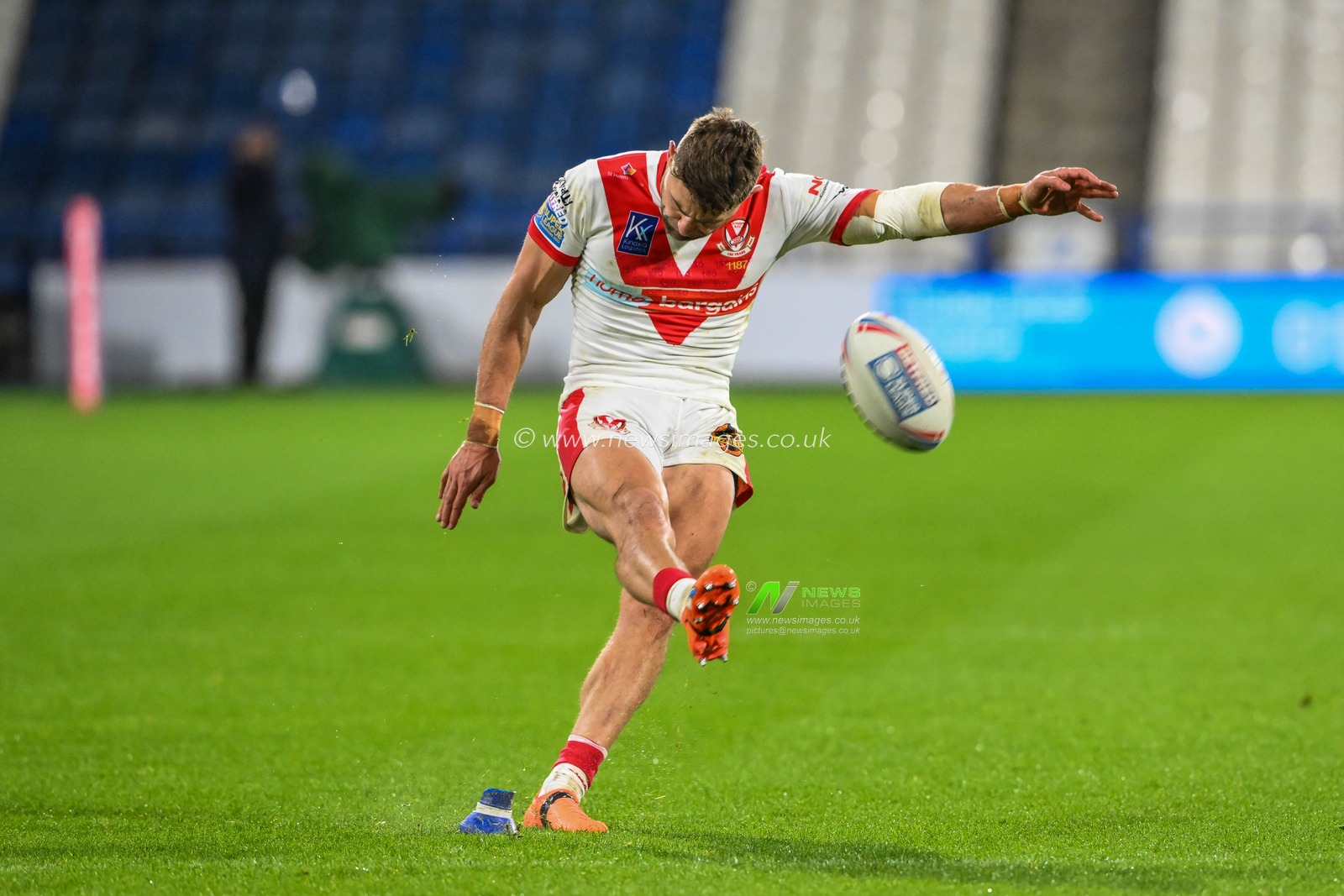 Tommy Makinson #2 of St Helens converts his sides try during the Betfred Super League Round 6 match Huddersfield Giants vs St Helens at John Smith's Stadium, Huddersfield, United Kingdom, 23rd March 2023

(Photo by Craig Thomas/News Images)