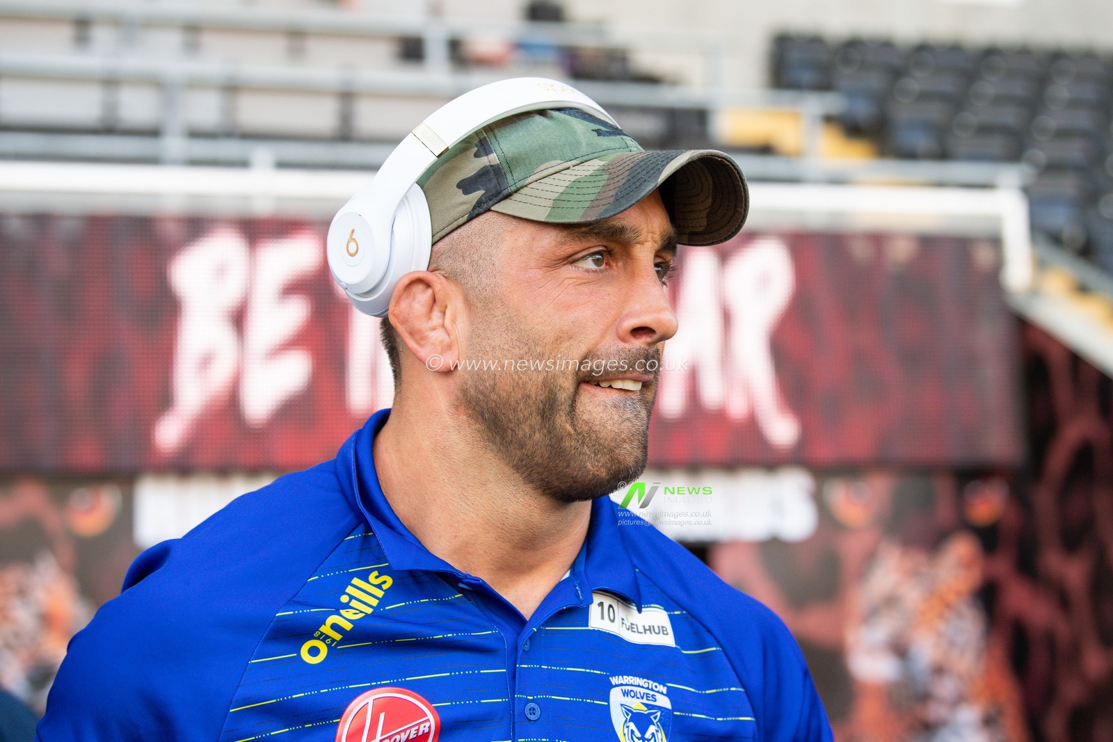 Paul Vaughan #10 of Warrington Wolves arrives ahead of  the Betfred Super League Round 13 match Leigh Leopards vs Warrington Wolves at Leigh Sports Village, Leigh, United Kingdom, 26th May 2023

(Photo by Craig Thomas/News Images)