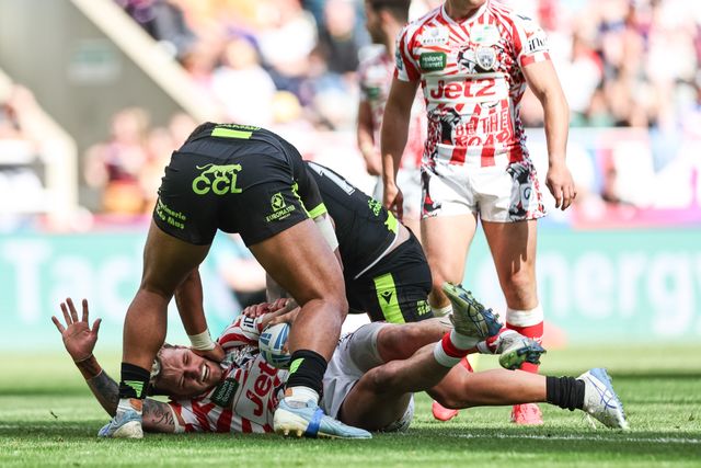 Betfred Magic Weekend 2025 Leigh Leopards v Catalans Dragons