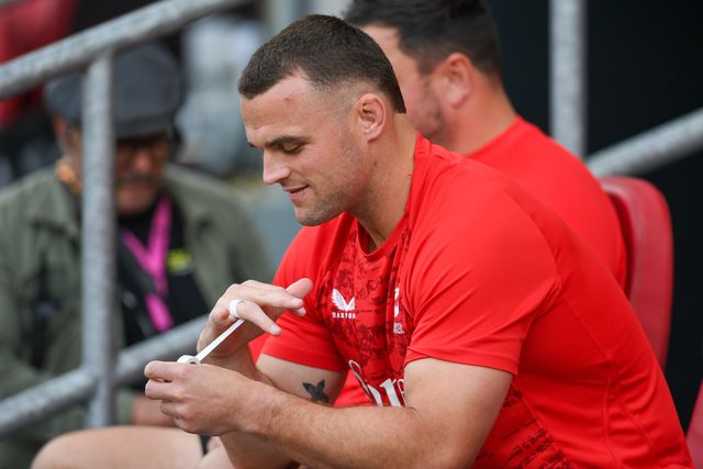 Ben Earl of Saracens preparing for warm up during the Gallagher PREM match Bristol Bears vs Saracens at Ashton Gate, Bristol, United Kingdom on 09 May 2026

(Photo by Alex Williamson/News Images)