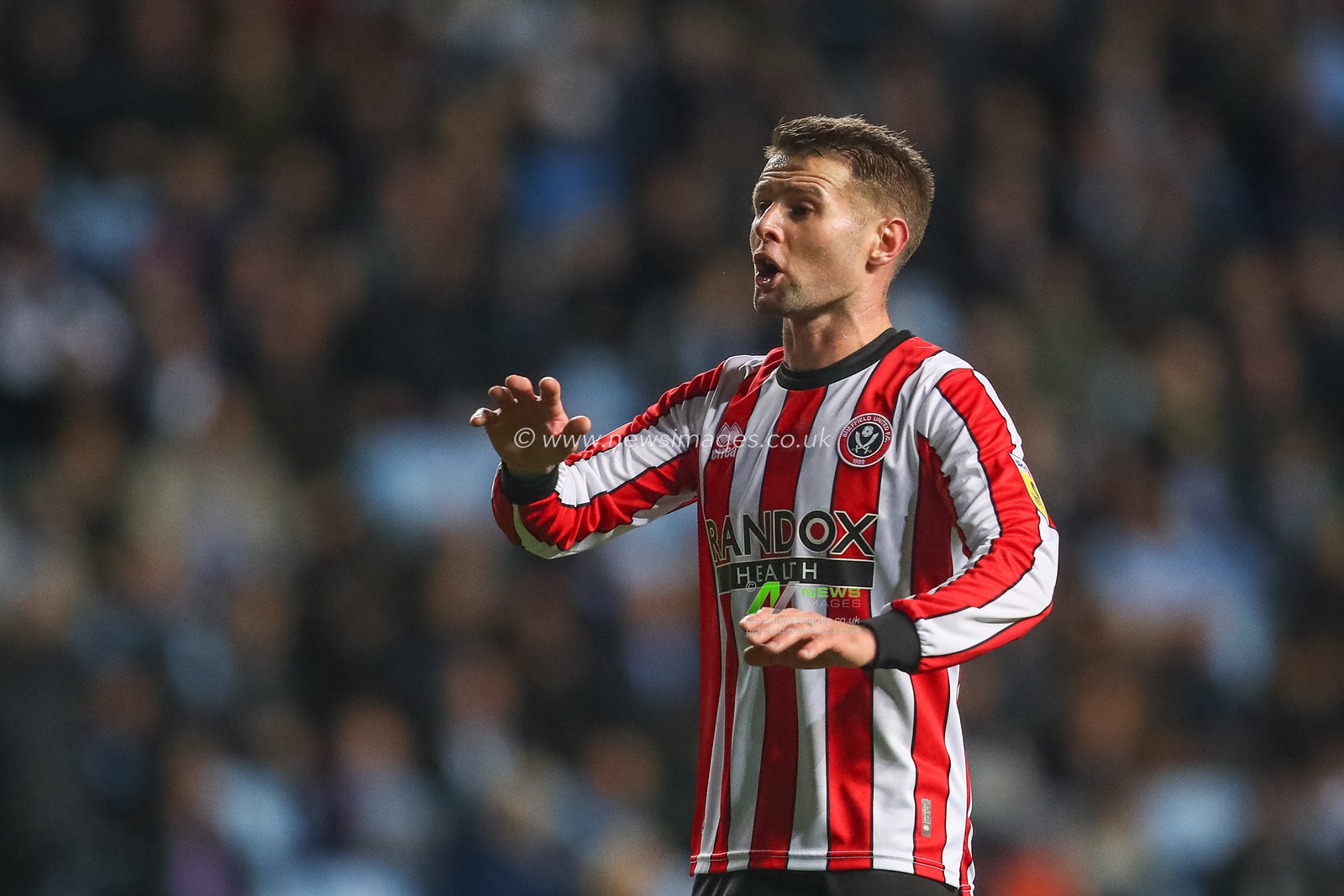 Oliver Norwood #16 of Sheffield United gives instructions to his teammates during the Sky Bet Championship match Coventry City vs Sheffield United at Coventry Building Society Arena, Coventry, United Kingdom, 19th October 2022

(Photo by Gareth Evans/News Images)
