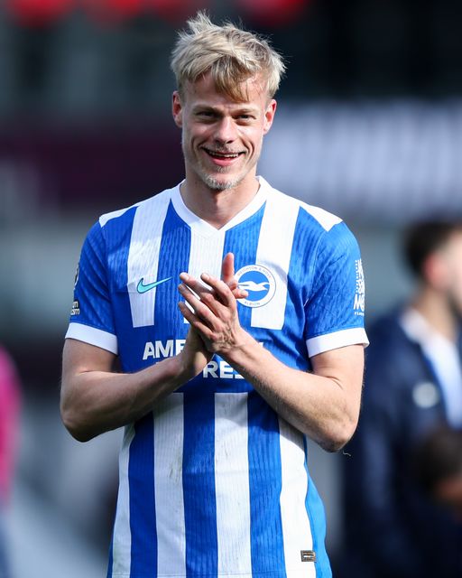 Jan Paul van Hecke of Brighton & Hove Albion claps fans after 0-2 win after the Premier League match Burnley vs Brighton & Hove Albion at Turf Moor, Burnley, United Kingdom on 11 April 2026

(Photo by Jorge Horsted/News Images)