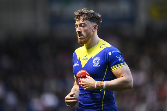 Matty Ashton of Warrington Wolves looks on during the Betfred Super League play-off Eliminator 2 Warrington Wolves v St Helens at Halliwell Jones Stadium, Warrington, United Kingdom, 28th September 2024

(Photo by Ben Roberts/News Images)