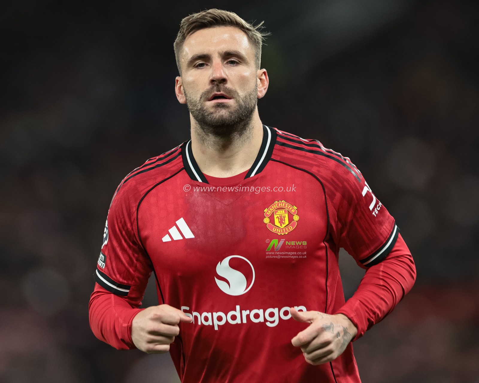 Luke Shaw of Manchester United during the Premier League match Manchester United vs Wolverhampton Wanderers at Old Trafford, Manchester, United Kingdom, 30th December 2025

(Photo by Mark Cosgrove/News Images)

*** GER AUT SUI OUT ***