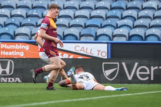 Betfred Super League Huddersfield Giants v Catalans Dragons