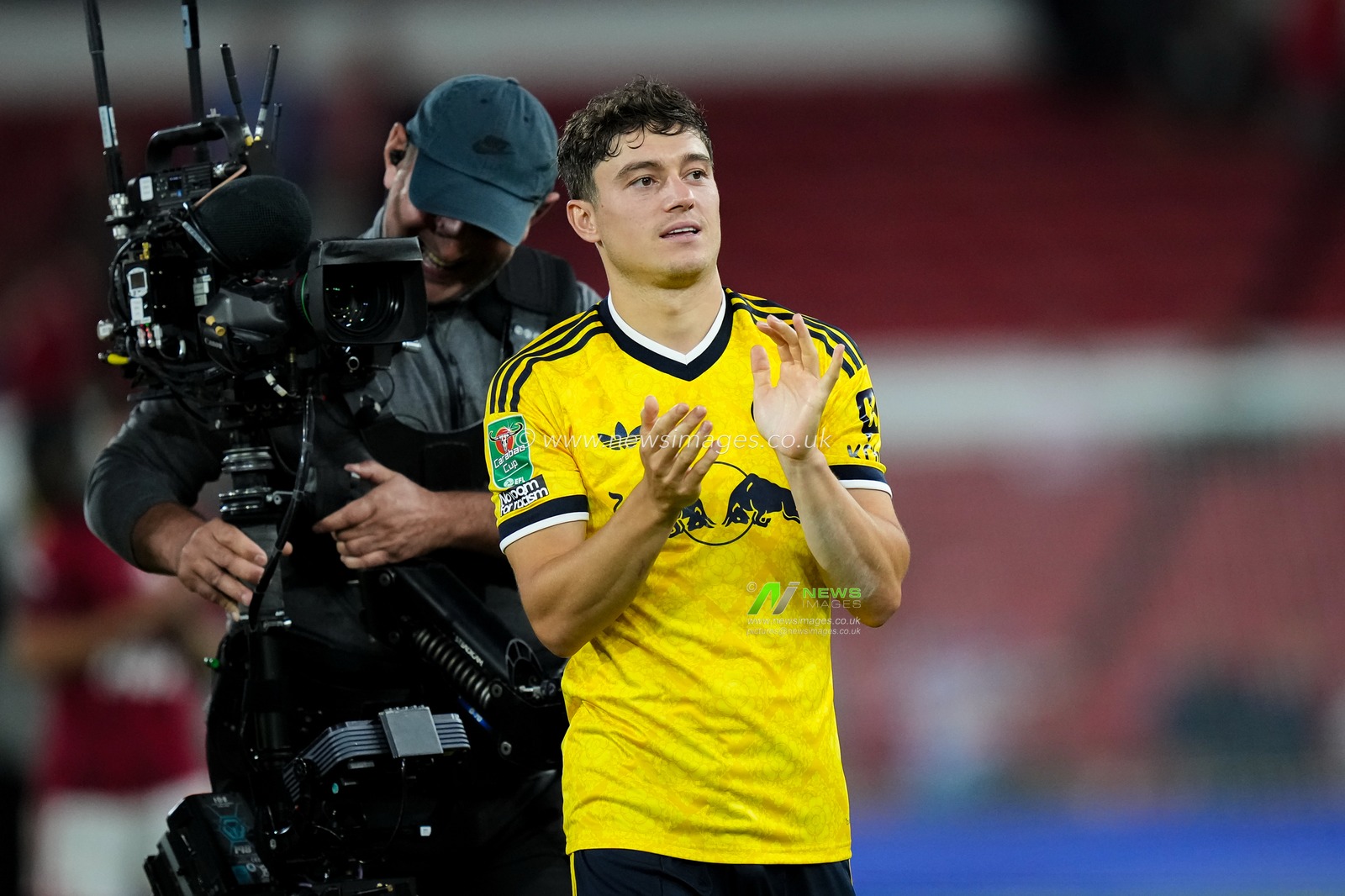 Daniel James of Leeds United applauds the fans after the final whistle  during the Carabao Cup round 2 match Nottingham Forest vs Leeds Rhinos at City Ground, Nottingham, United Kingdom on 25 August 2026

(Photo by Maynard Manyowa/News Images)
