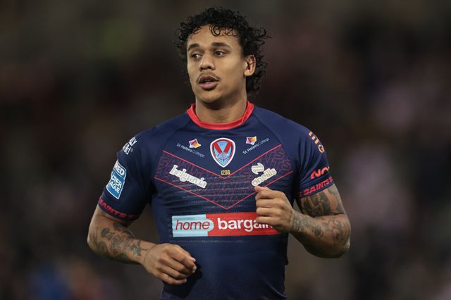 Tristan Sailor of St Helens in the pre-game warm up during the Betfred Super League Round 26 match Leigh Leopards vs St Helens at Leigh Sports Village, Leigh, United Kingdom, 12th September 2025

(Photo by Mark Cosgrove/News Images)