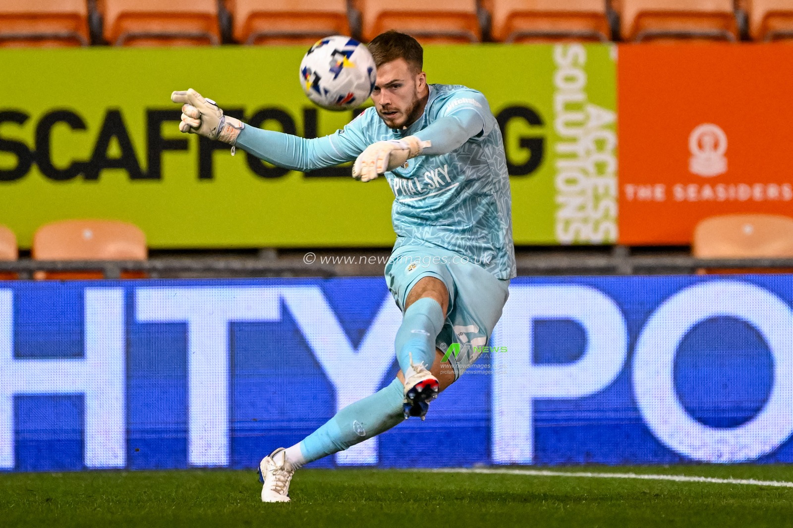 Josh Keeley of Luton Town  clears the ball during the Sky Bet League 1 match Blackpool vs Luton Town at Bloomfield Road, Blackpool, United Kingdom, 30th September 2025

(Photo by Adam Gee/News Images)