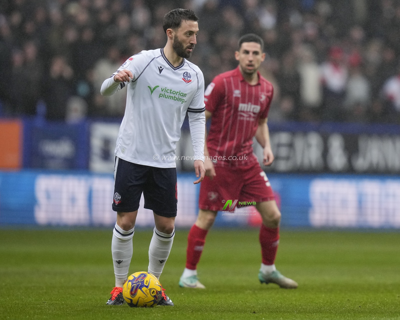 Josh Sheehan of Bolton Wanderers during the Sky Bet League 1 match Bolton Wanderers vs Cheltenham Town at Toughsheet Community Stadium, Bolton, United Kingdom, 13th January 2024

(Photo by Steve Flynn/News Images)