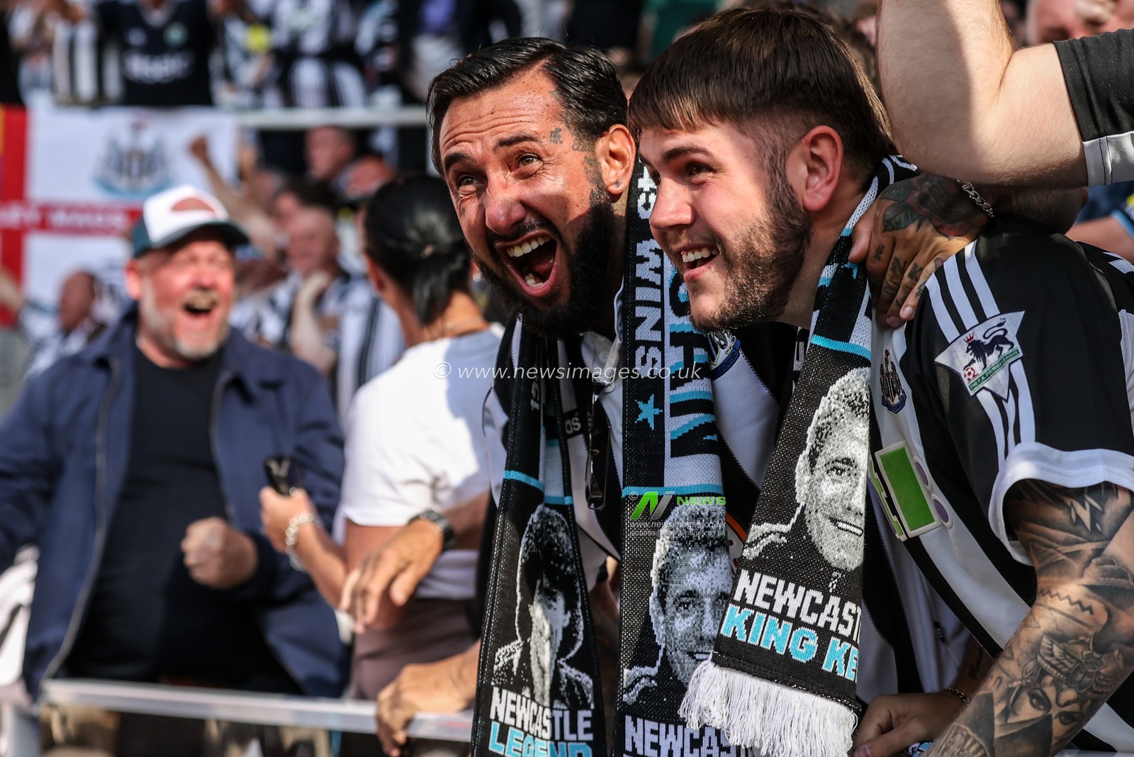 Newcastle United fans celebrate as Anthony Elanga of Newcastle United scores to make it 1-0 during the Premier League match Newcastle Untied vs Liverpool at St. James's Park, Newcastle, United Kingdom on 23 August 2026

(Photo by Alfie Cosgrove/News Images)