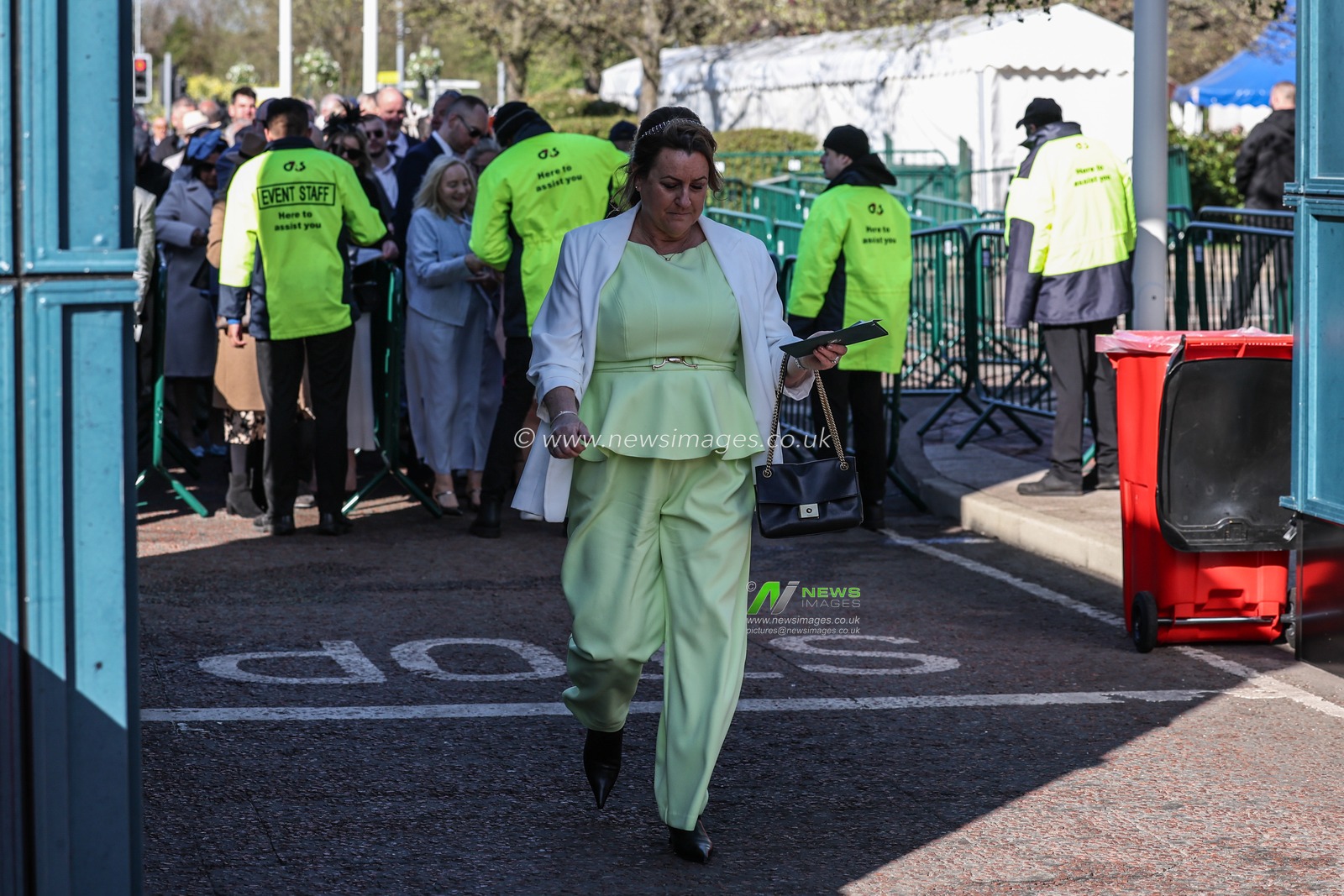 The first racegoers enter the Aintree during the Randox Grand National 2025 Day 3 Grand National Day at Aintree Racecourse, Liverpool, United Kingdom, 5th April 2025

(Photo by Mark Cosgrove/News Images)