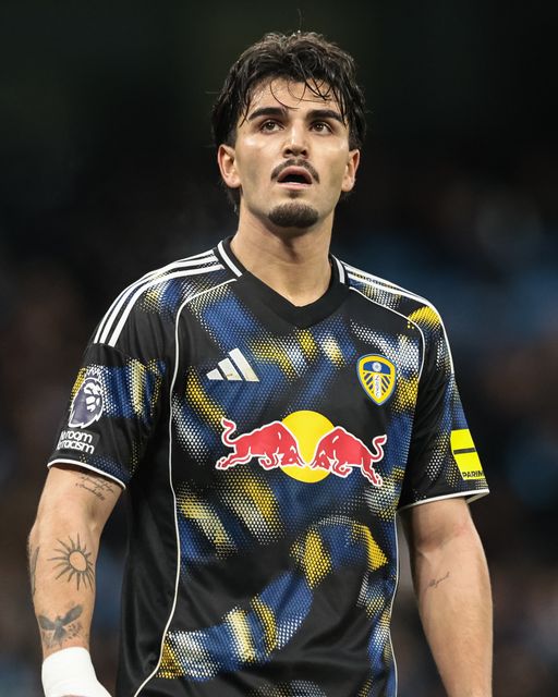 Pascal Struijk of Leeds United during the Premier League match Manchester City vs Leeds United at Etihad Stadium, Manchester, United Kingdom, 29th November 2025

(Photo by Mark Cosgrove/News Images)

*** GER AUT SUI OUT ***