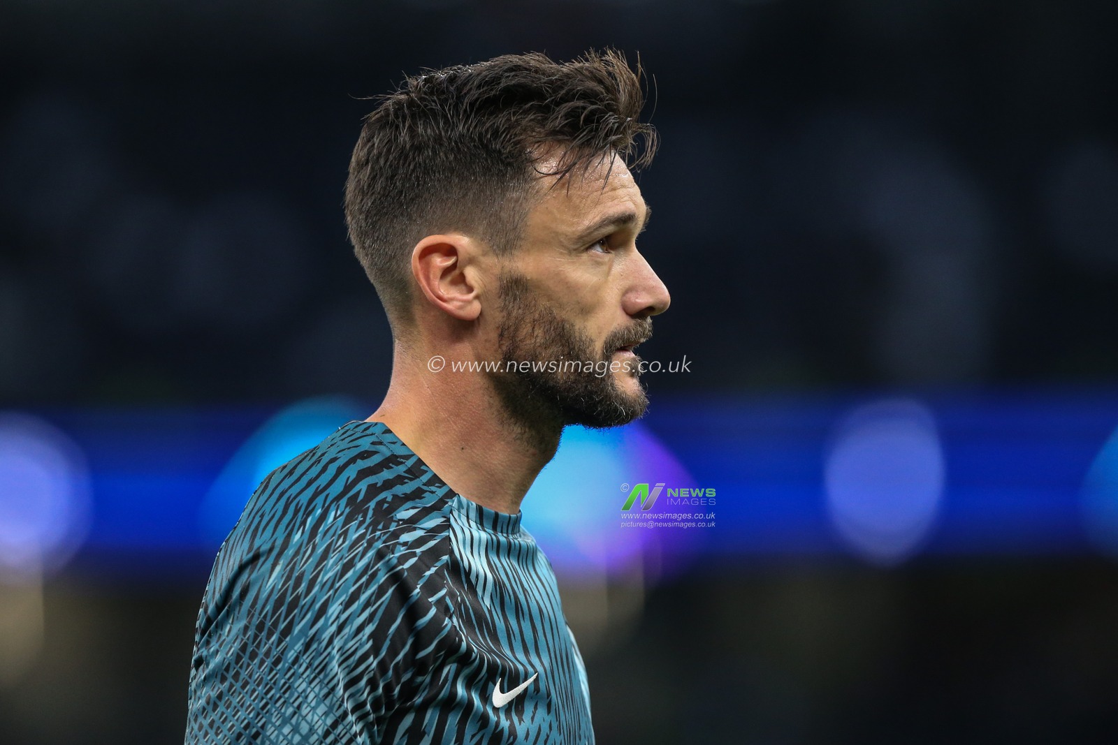Hugo Lloris #1 of Tottenham Hotspur during the pre-game warmup during the UEFA Champions League match Tottenham Hotspur vs Marseille at Tottenham Hotspur Stadium, London, United Kingdom, 7th September 2022

(Photo by Arron Gent/News Images)