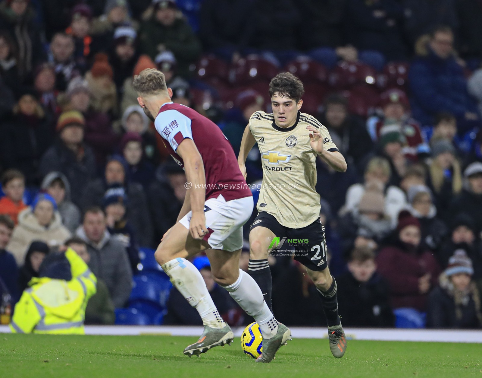 28th December 2019, Turf Moor, Burnley, England; Premier League, Burnley v Manchester United : Daniel James (21) of Manchester United tries to get past Charlie Taylor (3) of Burnley

Credit: Conor Molloy/News Images