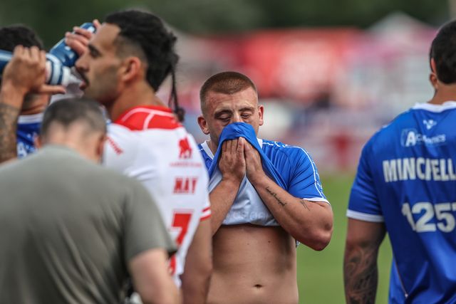 Betfred Super League round 16 Hull KR v Wakefield Trinity