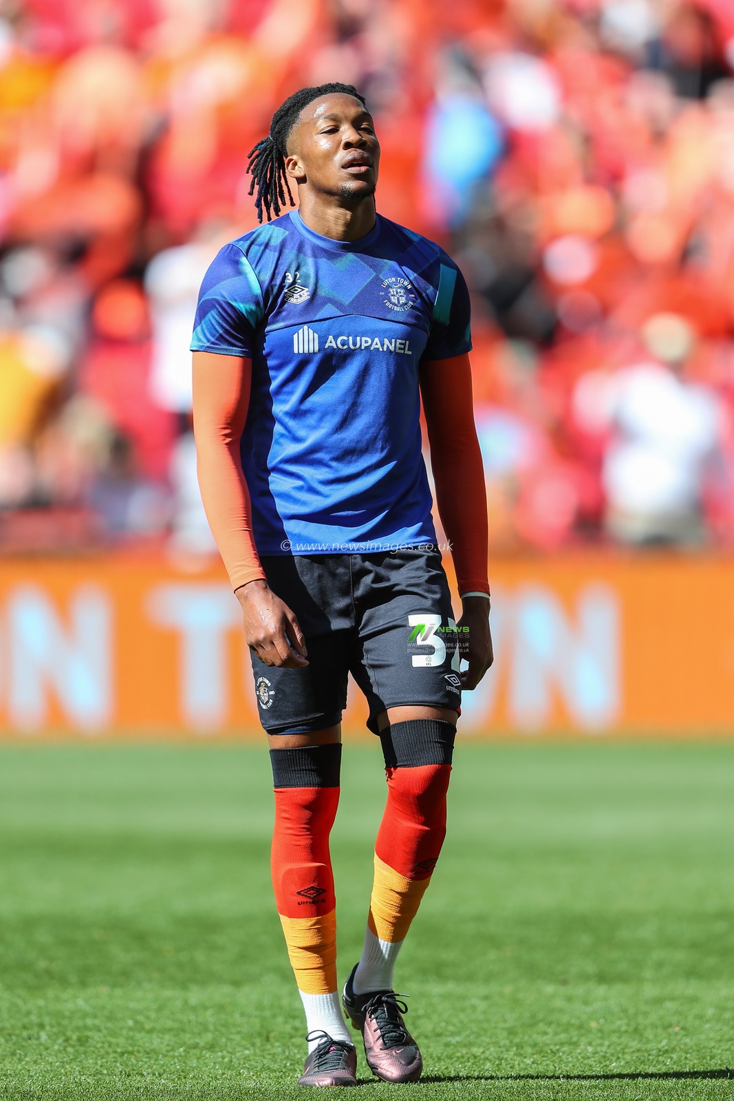 Jack Burroughs #32 of Coventry City during the warm up for the game ahead of the Sky Bet Championship Play-Off Final match Coventry City vs Luton Town at Wembley Stadium, London, United Kingdom, 27th May 2023

(Photo by Gareth Evans/News Images)