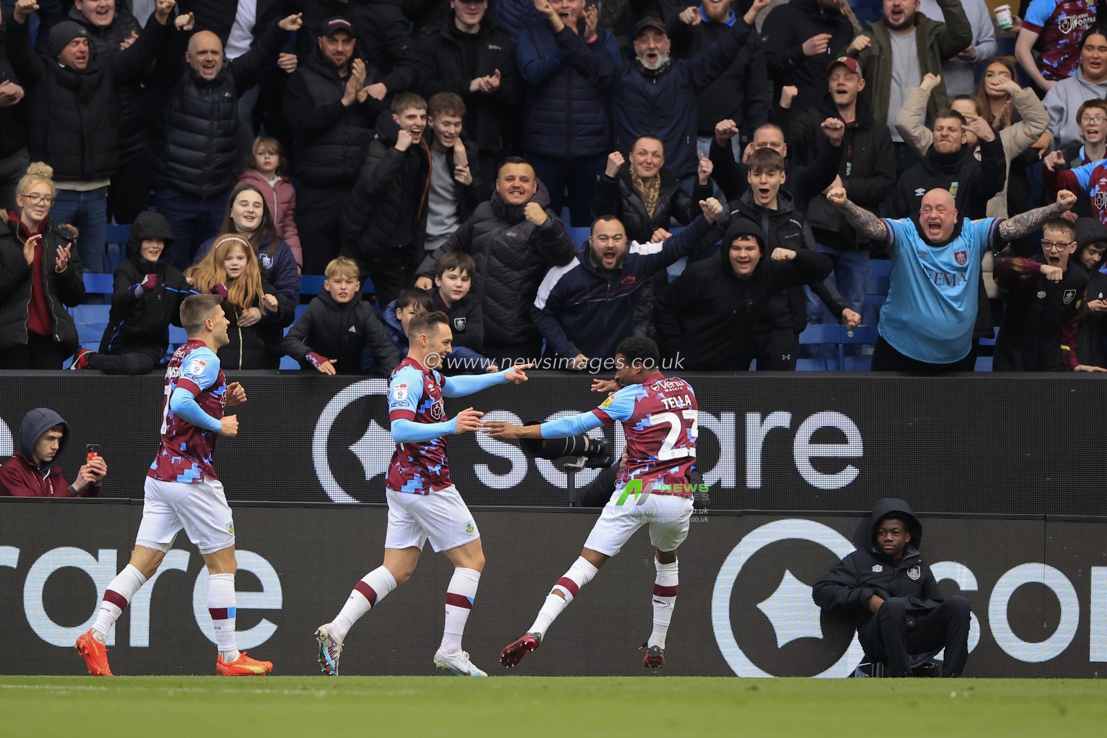Connor Roberts #14 of Burnley celebrates scoring to make it 2-0 during the  Sky Bet Championship match Burnley vs Huddersfield Town at Turf Moor, Burnley, United Kingdom, 25th February 2023

(Photo by Conor Molloy/News Images)
