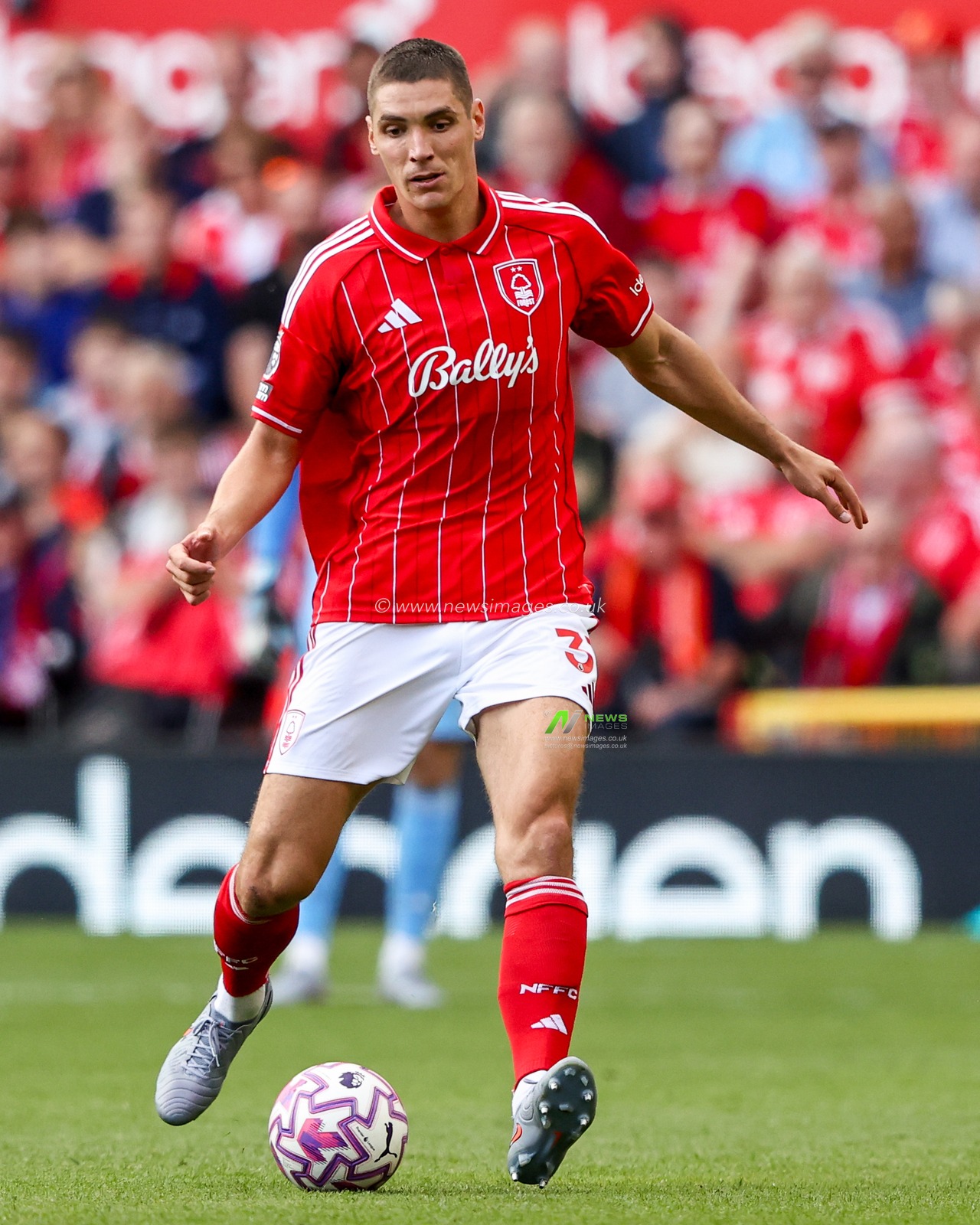 Nikola Milenkovic of Nottingham Forest passes the ball during the Premier League match Nottingham Forest vs West Ham United at City Ground, Nottingham, United Kingdom, 31st August 2025

(Photo by Alfie Cosgrove/News Images)