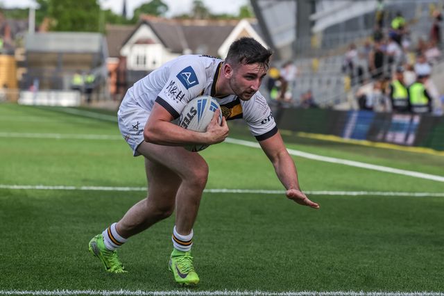 Ben Dean of Castleford Tigers Reserves goes over for a try during the Rugby League Reserves match Leeds Rhinos Reserves vs Castleford Tigers Reserves at AMT Headingley Stadium, Leeds, United Kingdom on 22 May 2026

(Photo by Mark Cosgrove/News Images)