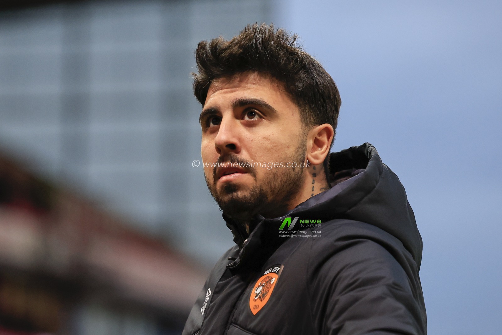 Ozan Tufan #7 of Hull City applauds the fans at the end of the Sky Bet Championship match Stoke City vs Hull City at Bet365 Stadium, Stoke-on-Trent, United Kingdom, 11th February 2023

(Photo by Conor Molloy/News Images)