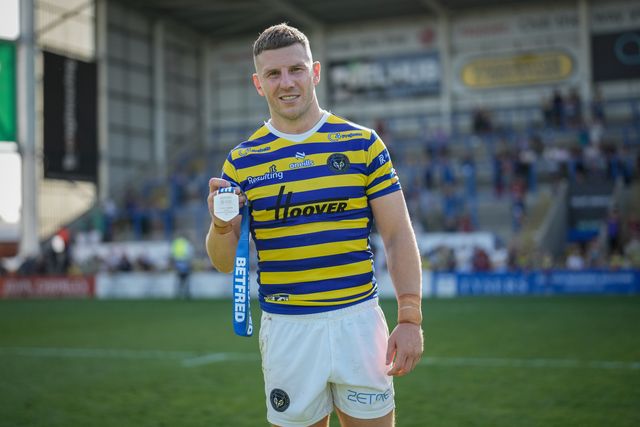 George Williams of Warrington Wolves with his man of the match  medalduring the Betfred Super League round 24 match Warrington Wolves vs Huddersfield Giants at The Halliwell Jones Stadium, Warrington, United Kingdom on 23 August 2026

(Photo by Maynard Manyowa/News Images)