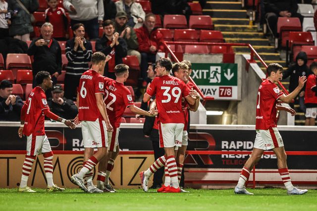 Cameron McGeehan of Barnsley celebrates his goal to make it 1-0 during the Sky Bet League One match Barnsley vs Blackpool at Oakwell, Barnsley, United Kingdom on 02 September 2026

(Photo by Alfie Cosgrove/News Images)