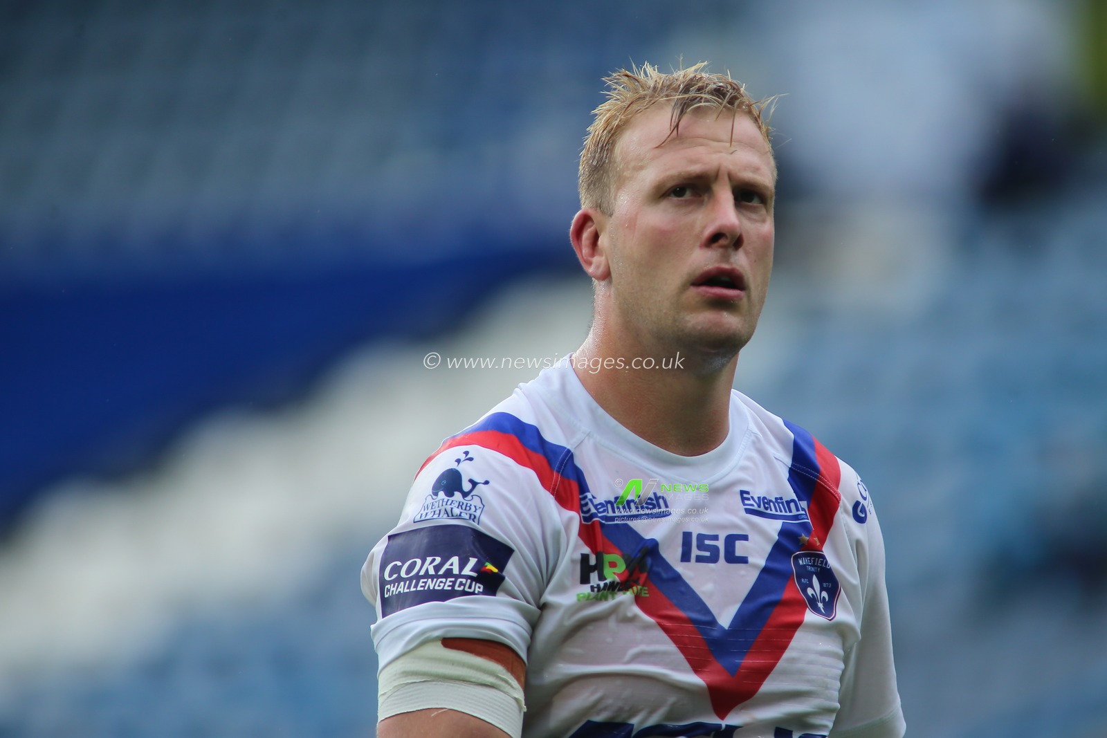Craig Kopczak (15) of Wakefield Trinity