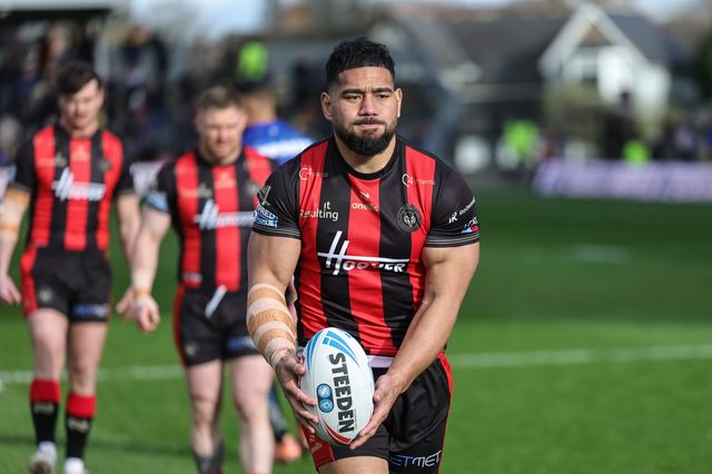 Kelepi Tanginoa of Warrington Wolves in the pre-game warm up during the Betfred Super League round 6 match Leeds Rhinos vs Warrington Wolves at AMT Headingley Stadium, Leeds, United Kingdom on 29 March 2026

(Photo by Mark Cosgrove/News Images)