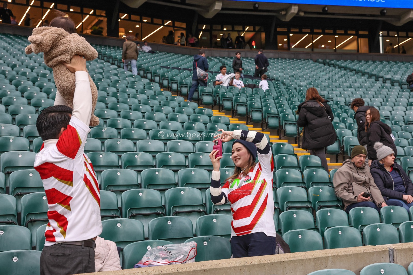 Japan fans arrive during the Autumn Nations Series match England vs Japan at Allianz Stadium,, Twickenham, United Kingdom, 24th November 2024

(Photo by Mark Cosgrove/News Images)