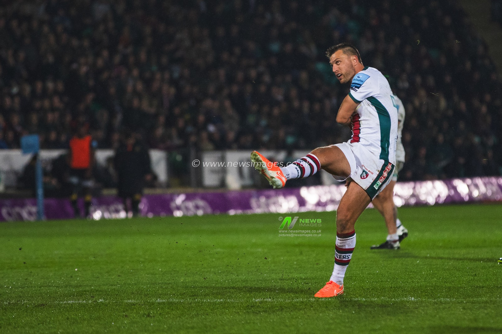 Handre Pollard slots a penalty kick during the Gallagher Premiership match Northampton Saints vs Leicester Tigers at Cinch Stadium at Franklin's Gardens, Northampton, United Kingdom, 21st March 2025

(Photo by Craig Evans/News Images)