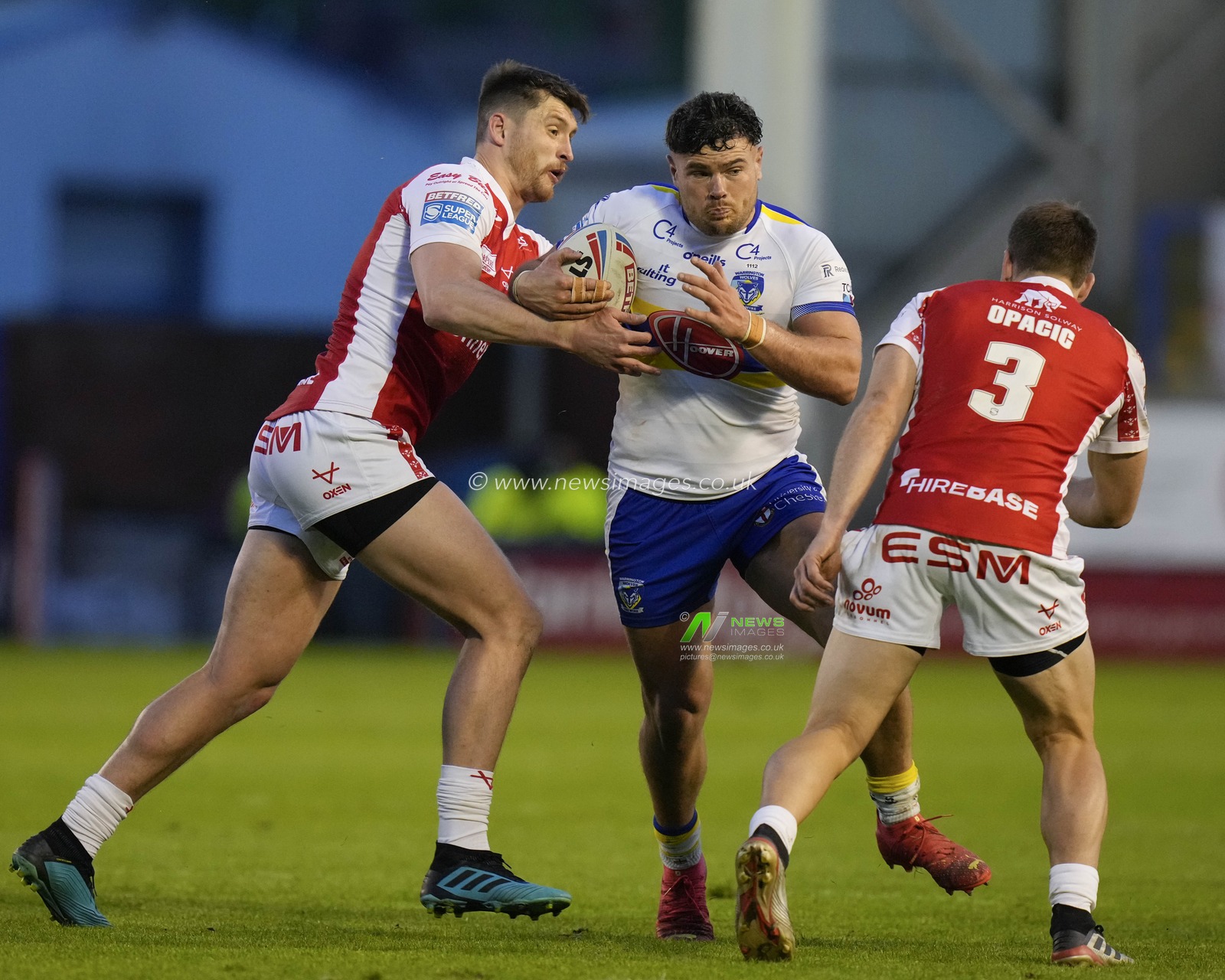 Joe Philbin #15 of Warrington Wolves runs at Sam Wood #24 of Hull KR and Tom Opacic #3 of Hull KR during the Betfred Super LeagueRound 12 match Warrington Wolves vs Hull KR at Halliwell Jones Stadium, Warrington, United Kingdom, 12th May 2023

(Photo by Steve Flynn/News Images)